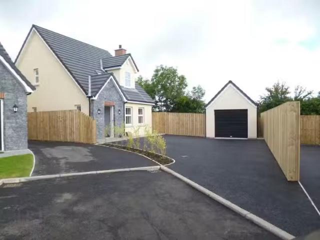 10 Riverside Mews