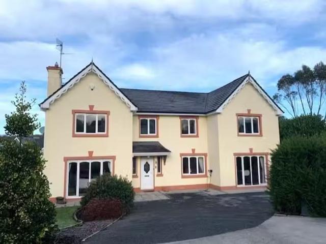 10 Rockmount Grove, Ennis, Co. Clare, V95R8D6 is for sale
