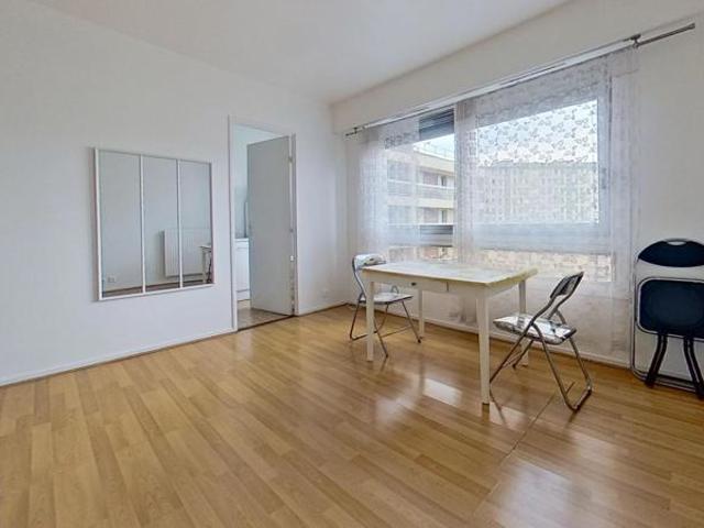 10 rue des Jardiniers Paris 75012 T2 Meublé 1380 CC