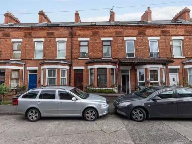 10 Rushfield Avenue