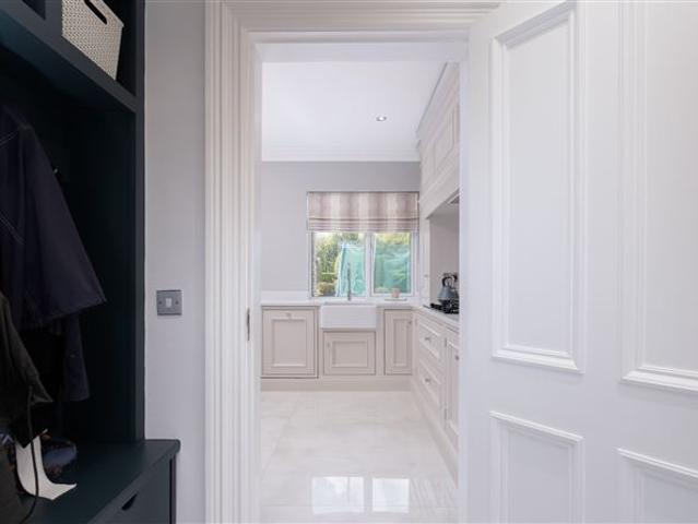 10 Saggart Lakes, Saggart, County Dublin Bohan Hyland & Associates 4819 MyHome. Ie Residential