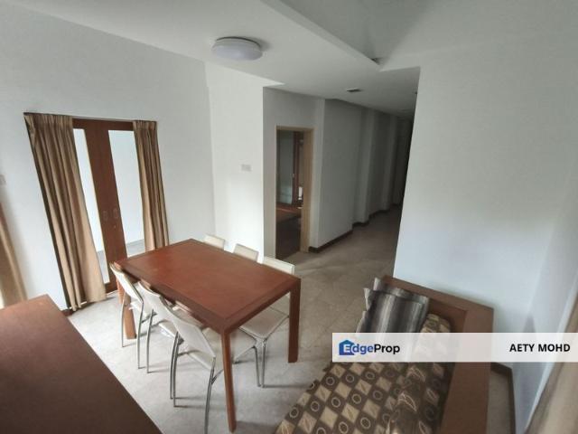 10 Semantan Suites Sematan Avenue