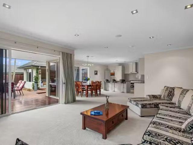 10 Serena Key, Papamoa, Tauranga
