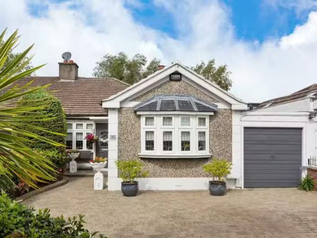 10 Shelton Grove, Kimmage, Dublin 12, D12WE22 is for sale