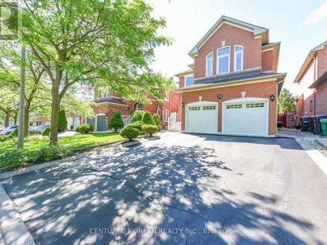 10 Sierra Peak Court, Brampton, ON, L6R 2B3 house for sale | Listing ID W13479 | Royal LePage