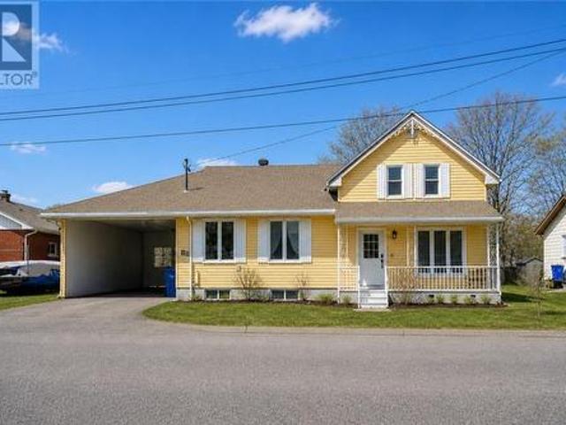 10 St Laurent Street, West Nipissing, ON, P0H 2M0 house for sale | Listing ID 2127 | Royal LePage