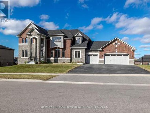 10 Stewart Crescent, Essa, ON, L0L 2N0 house for sale | Listing ID N11951 | Royal LePage