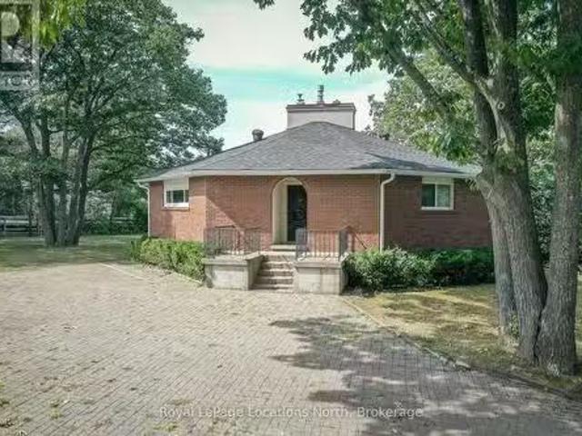 10 Sunset Court, Wasaga Beach, ON, L9Z 2A9 house for sale L.