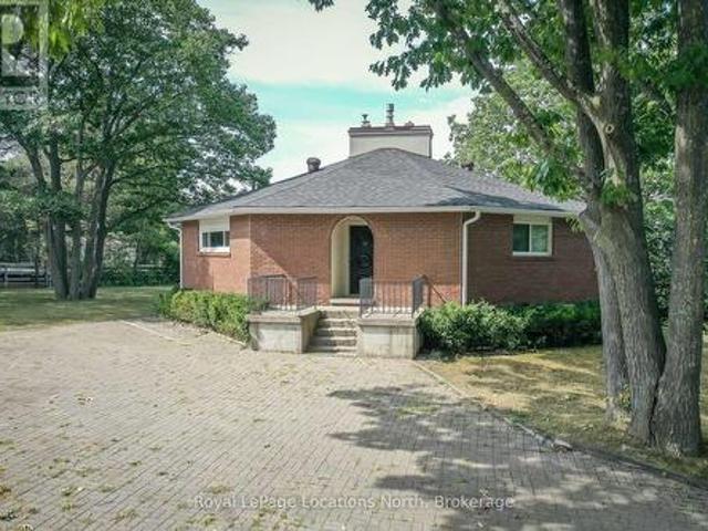 10 Sunset Court, Wasaga Beach, ON, L9Z 2A9 house for sale | Listing ID S12102 | Royal LePage