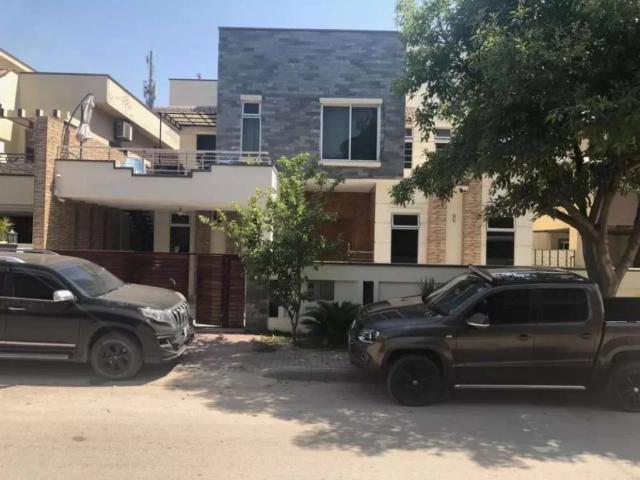 10marla non furnished single unit house 4rent in phase3bahriw town rwp Rawalpindi Bahria Town Rawalpindi ID 43695