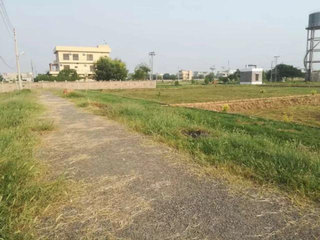 10marla Facing park next to corner Lahore IEP Engineers Town ID 26016