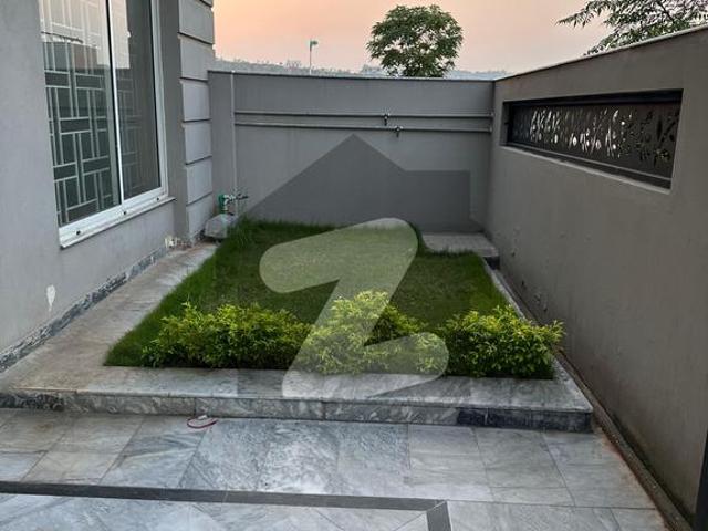 10Marla house available in overseas Bahria Greens Overseas Enclave