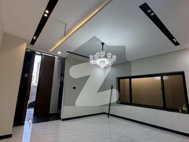 10Marla Luxury House for sale Regi Model Town Phase 3