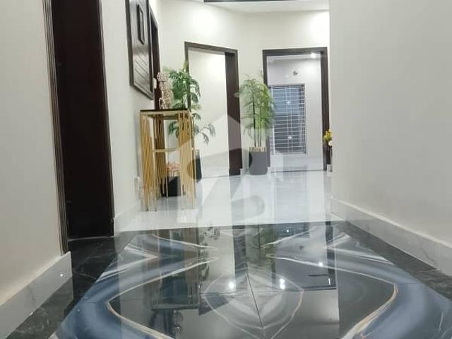 10marla lavish house at prime location near park, mosque and market available in overseas enclave b bahria town lahore