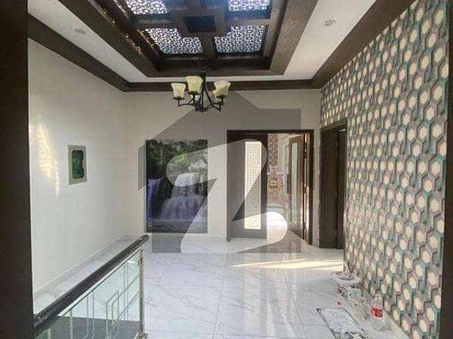 10 Marla Upper Portion For Rent