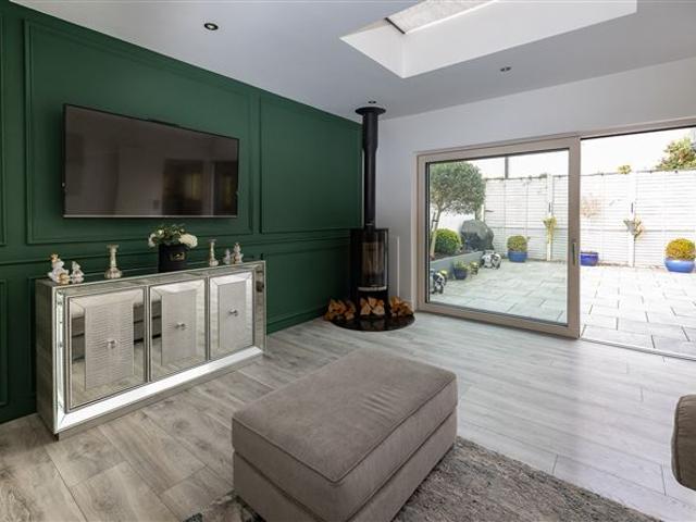 10A Floraville Avenue, Clondalkin, Dublin 22 BROE Auctioneers 4920 MyHome. Ie Residential