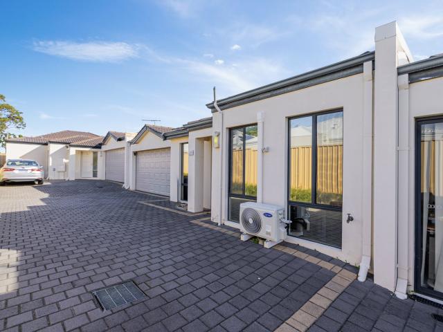 10B Maroog WayNollamara WA 6061, Australia