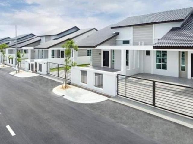 10ft Endlot Single Storey Salak Tinggi Freehold Gated Guarded