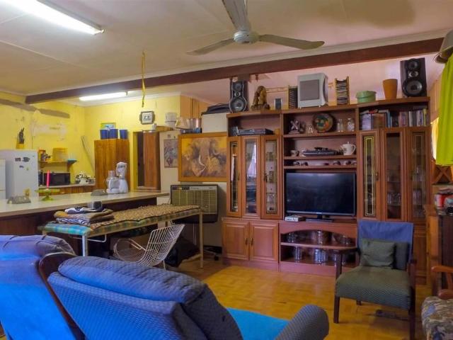10Ha Farm For Sale in Naauwpoort