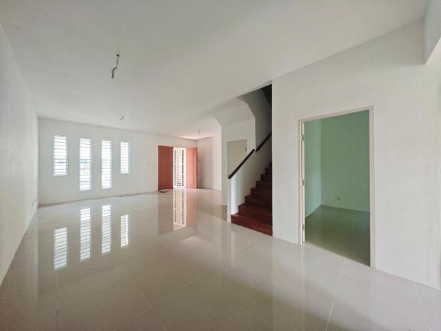 10th Mile Double Storey Terrace Intermediate For Sale