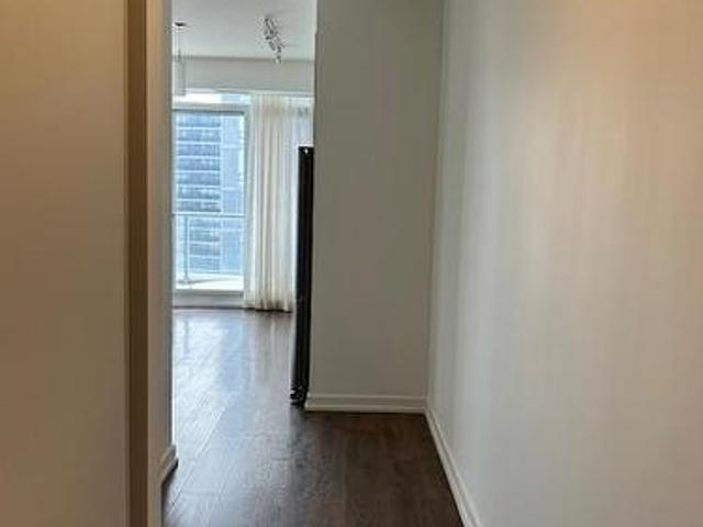 1105 52 Forest Manor Road, Toronto, ON, M2J 0E2 condo for sale | Listing ID C11983 | Royal LePage
