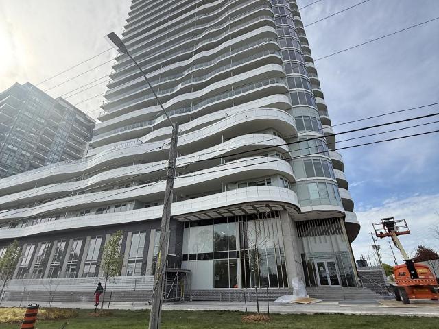 417 1 Sandy Beach Road, Pickering | For Rent @ $2,600 | Condos. Ca