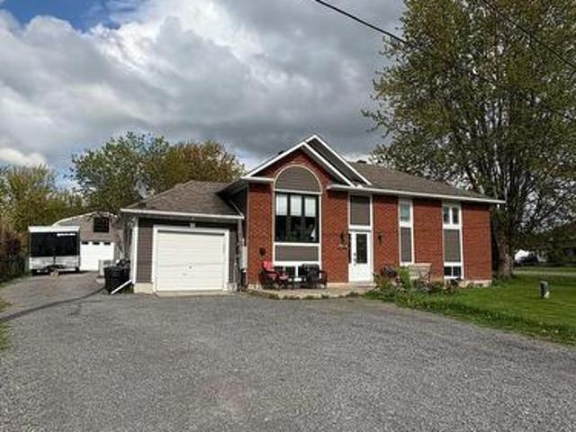1107 De La Foret Promenade, Clarence Rockland, ON, K4K 1K9 house for sale | Listing ID X12156 | Royal LePage