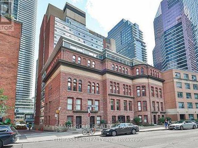 1107 11 St Joseph Street, Toronto, ON, M4Y 3G4 lease for lease | Listing ID C12745 | Royal LePage
