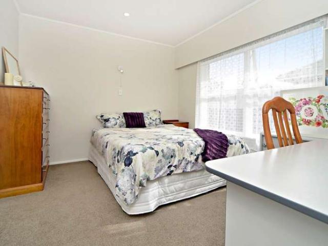 1/108 Huia Road, Pt Chevalier, Auckland City