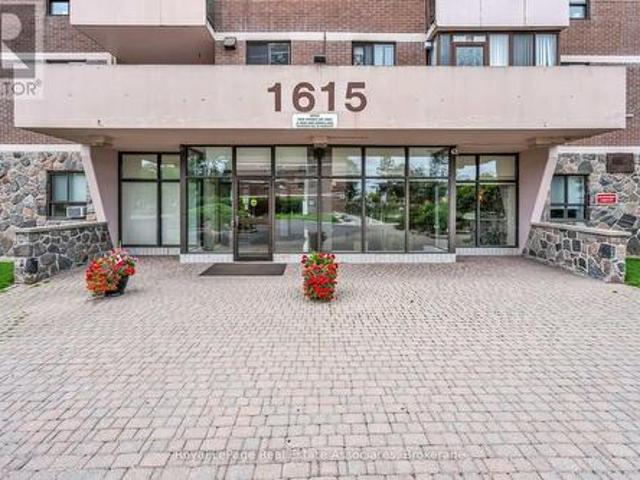 1108 1 Bloor Street, Mississauga, ON, L4X 1S2 condo for sale | Listing ID W13542 | Royal LePage