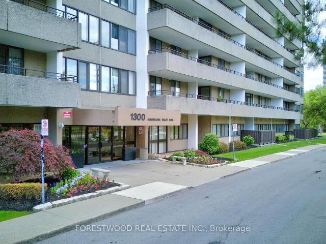1108 1 Mississauga Valley Boulevard, Mississauga | For Rent @ $3,000 | Condos. Ca