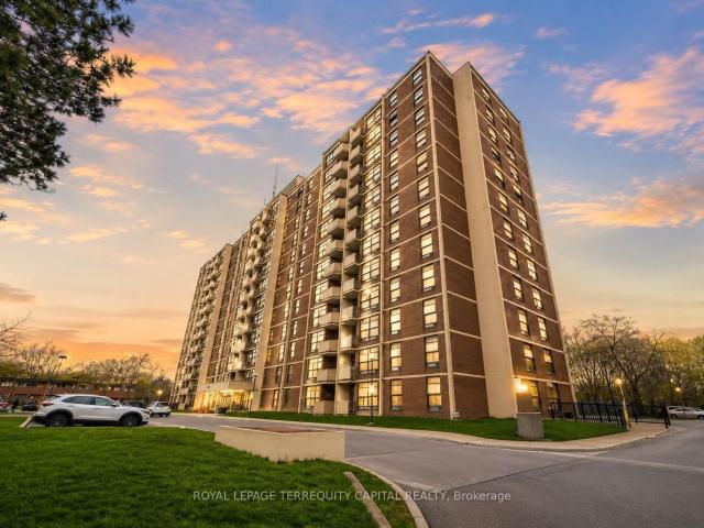 1109 Driftwood Avenue, North York | 2Beds/1Bath, Condo, $2,400/mo | Condos. Ca