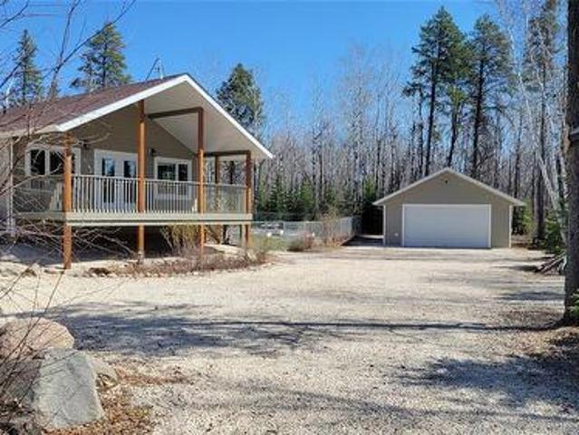 110075 Lakeshore Road, Belair, MB, R2E 0P8 house for sale | Listing ID 202514 | Royal LePage