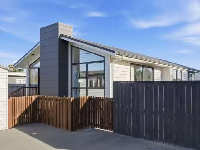 1/100 Baker Street, New Brighton, NZ 8061 House for Sale