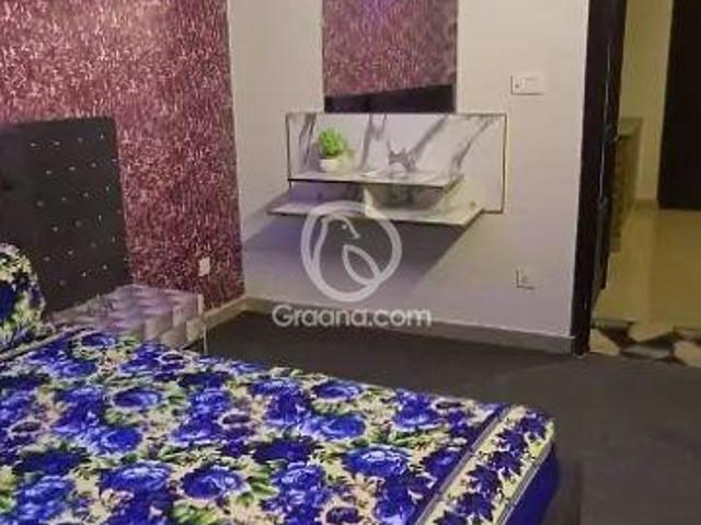 1100 Ft² Flat for Rent