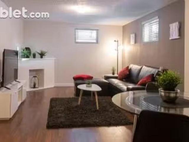 1100 House 1 bedrooms in Allendale