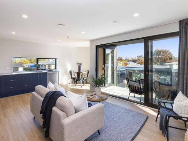 1/100 Staveley Street, Avonhead, Christchurch City