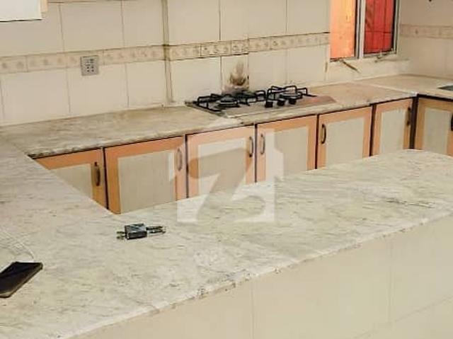 1100 Square Feet Flat In Clifton Block 5