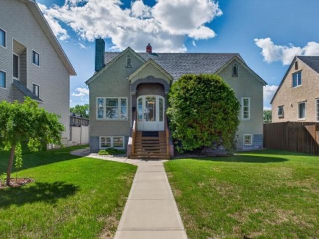11010 Street Nw, Edmonton, AB, T5H 2Y4 house for sale | Listing ID E4498 | Royal LePage