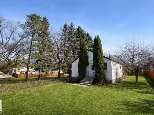 11017 38 Street, Edmonton, AB, T5W 2E7 house for sale Listi.