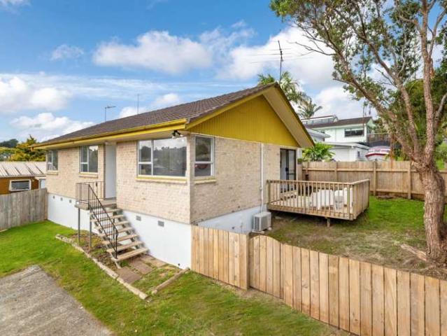 1/101 Lynn Road, Bayview, North Shore City