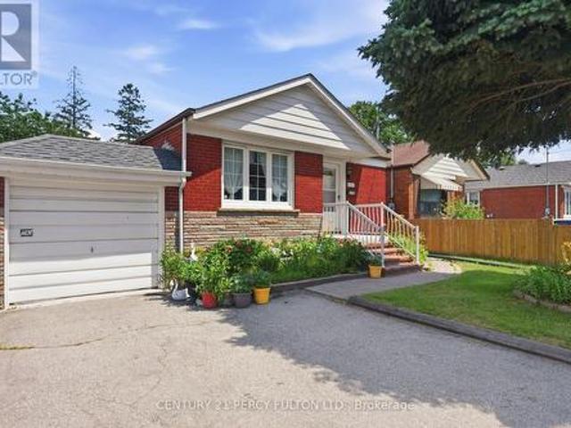 1101 Warden Avenue, Toronto, ON, M1R 2P5 house for sale | Listing ID E13534 | Royal LePage