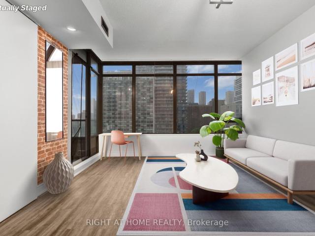 1102 Mutual Street, Toronto | Leased, C13622 | Condos. Ca