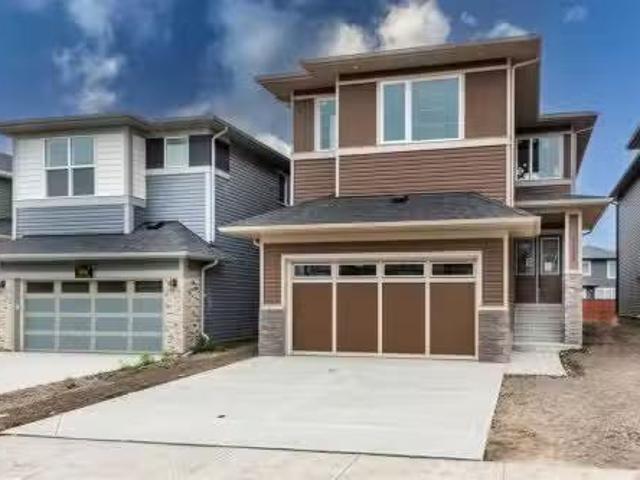 1102 Midtown Avenue Sw, Airdrie, AB, T4B 5N1 house for sale.
