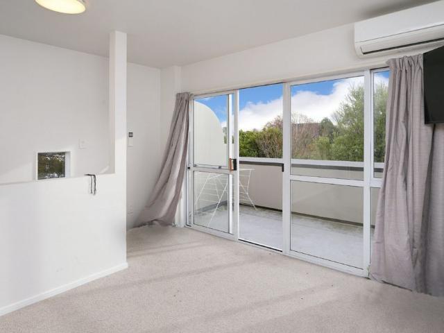 1/102 Wainui Street, Riccarton