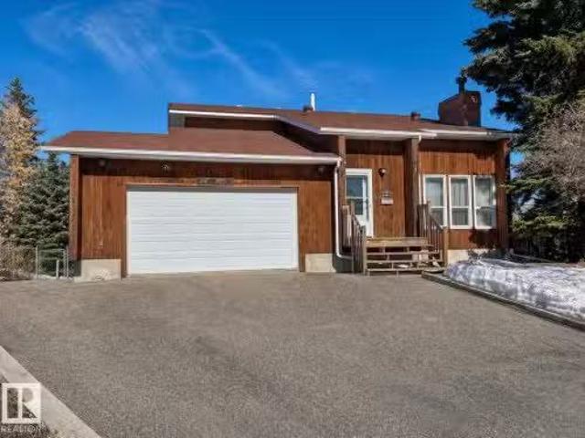 1102 13 Avenue, Cold Lake, AB, T9M 1J4 house for sale Listi.