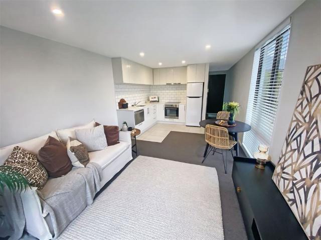 1/1036 Colombo Street, St Albans, NZ 8052