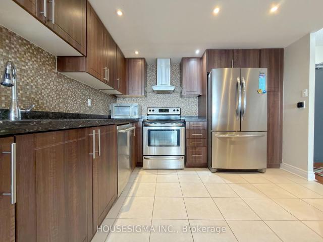 1103 8 Lisa Street, Brampton | For Sale @ $499,999 | Condos. Ca