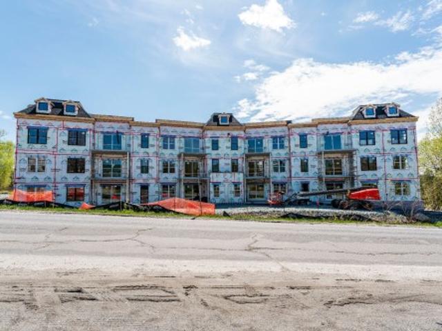 110 1 Rue Du Bruant Des Marais, Magog, QC, J1X 7S5 lease for lease | Listing ID 22668 | Royal LePage