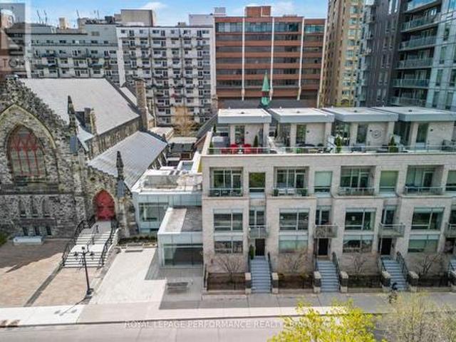 110 416 Sparks Street, Ottawa, ON, K1R 0B2 Luxury Townhouse for sale | Listing ID X13147 | Royal LePage Carriage Trade Luxury Properties